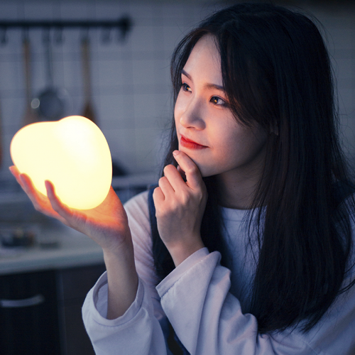 創(chuàng)意可愛(ài)浪漫智能彩色小夜燈愛(ài)心表白
